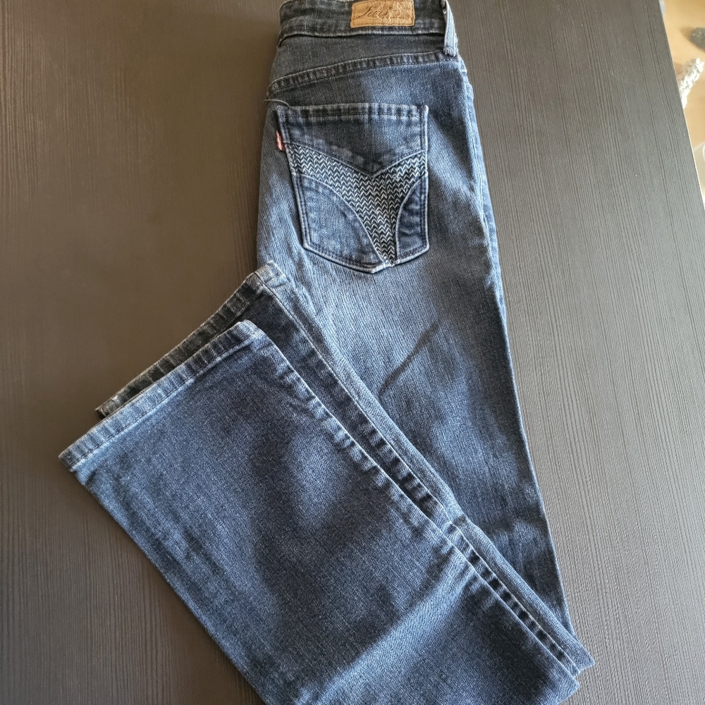 Demi Curve Classic straight leg Levi's San Francisco 6 M